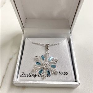 Beautiful Sterling Snowflake Necklace, NWT